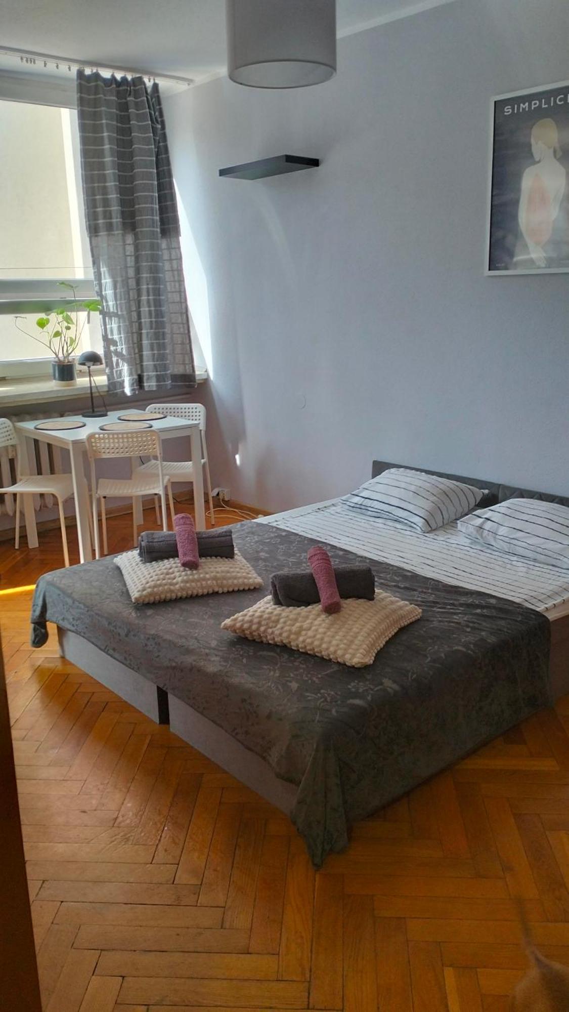 Ferienwohnung Night Host Matejki 4 Free Parking Bytom Exterior foto